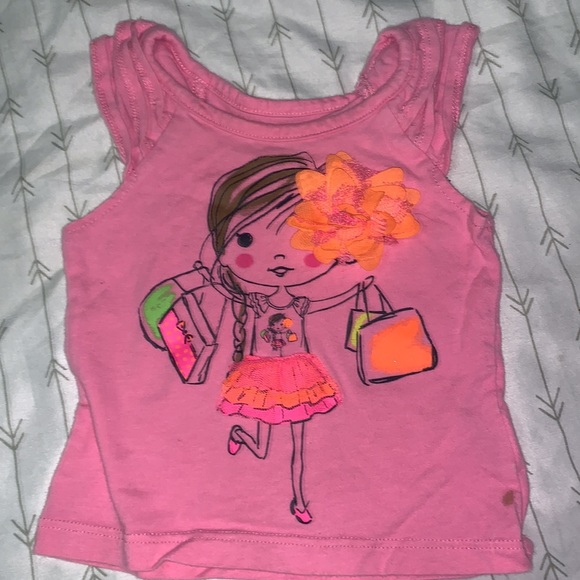 this is a 2 piece baby outfit. - Picture 5 of 8